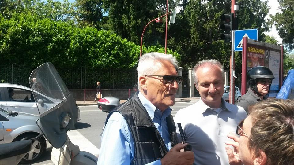 a Ivrea volantinaggio con Griguela